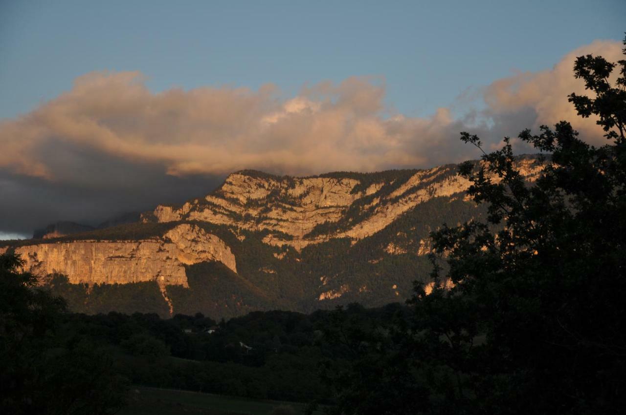 Appartamento La Bourgeat Chantesse Esterno foto